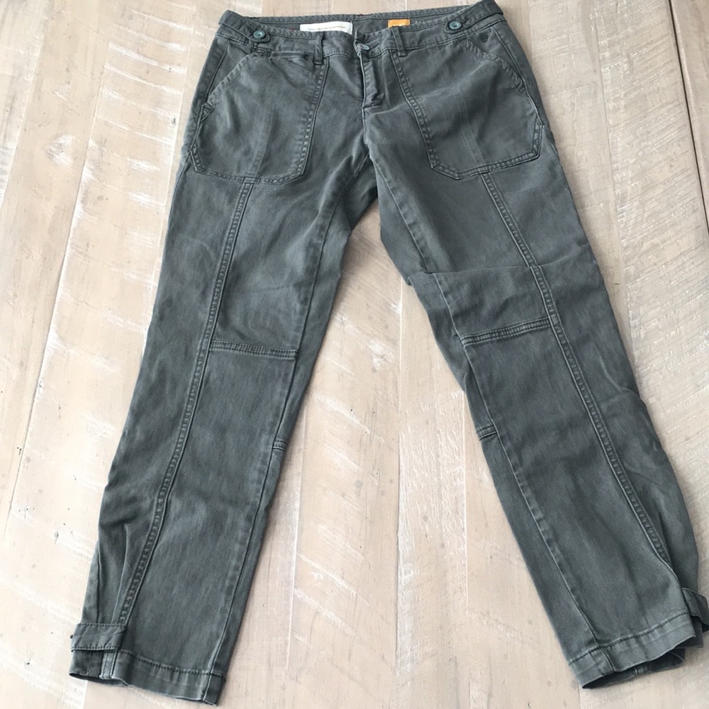 Pilcro Hyphen Chinos.